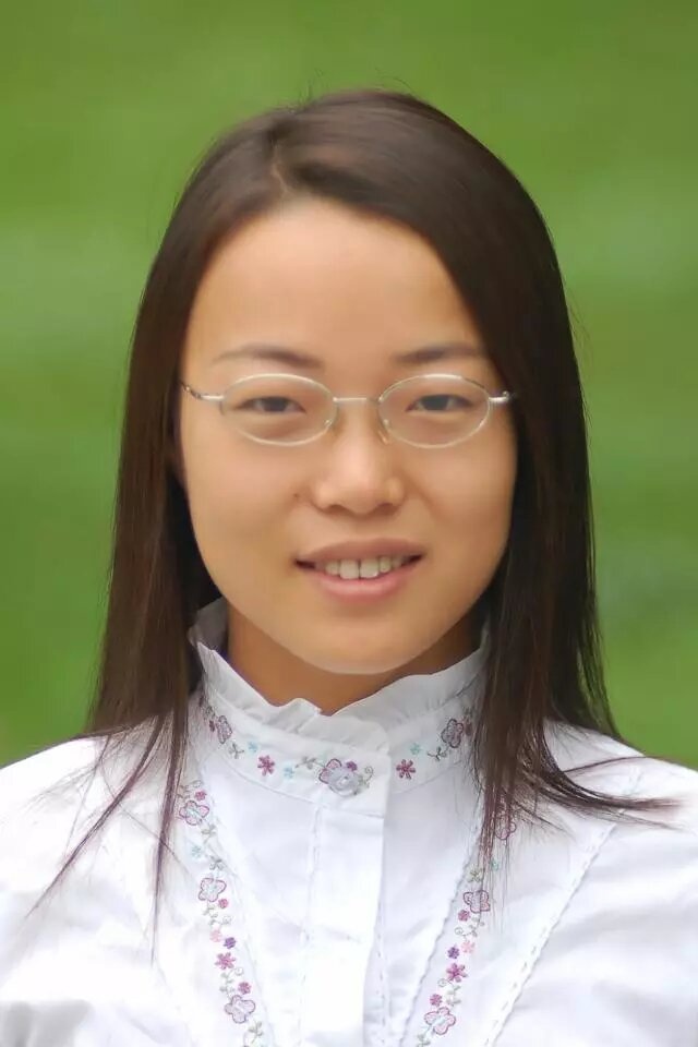 历史_成尚芬_乐在其中乐甘苦，奋勇前行风雨中