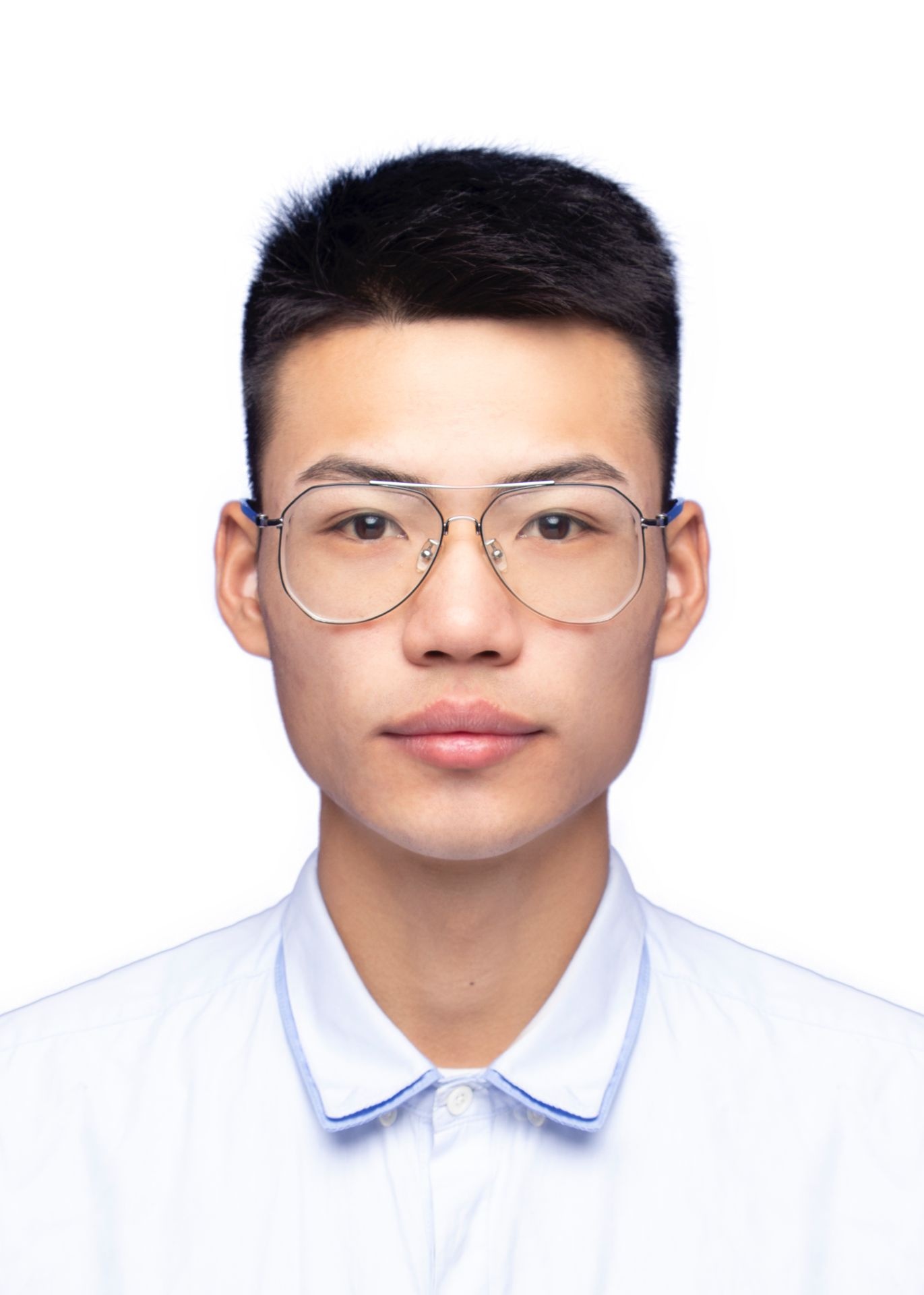 历史_竹渝新_教育，是用历史的火把，照亮未来的路；在昨天的镜子里