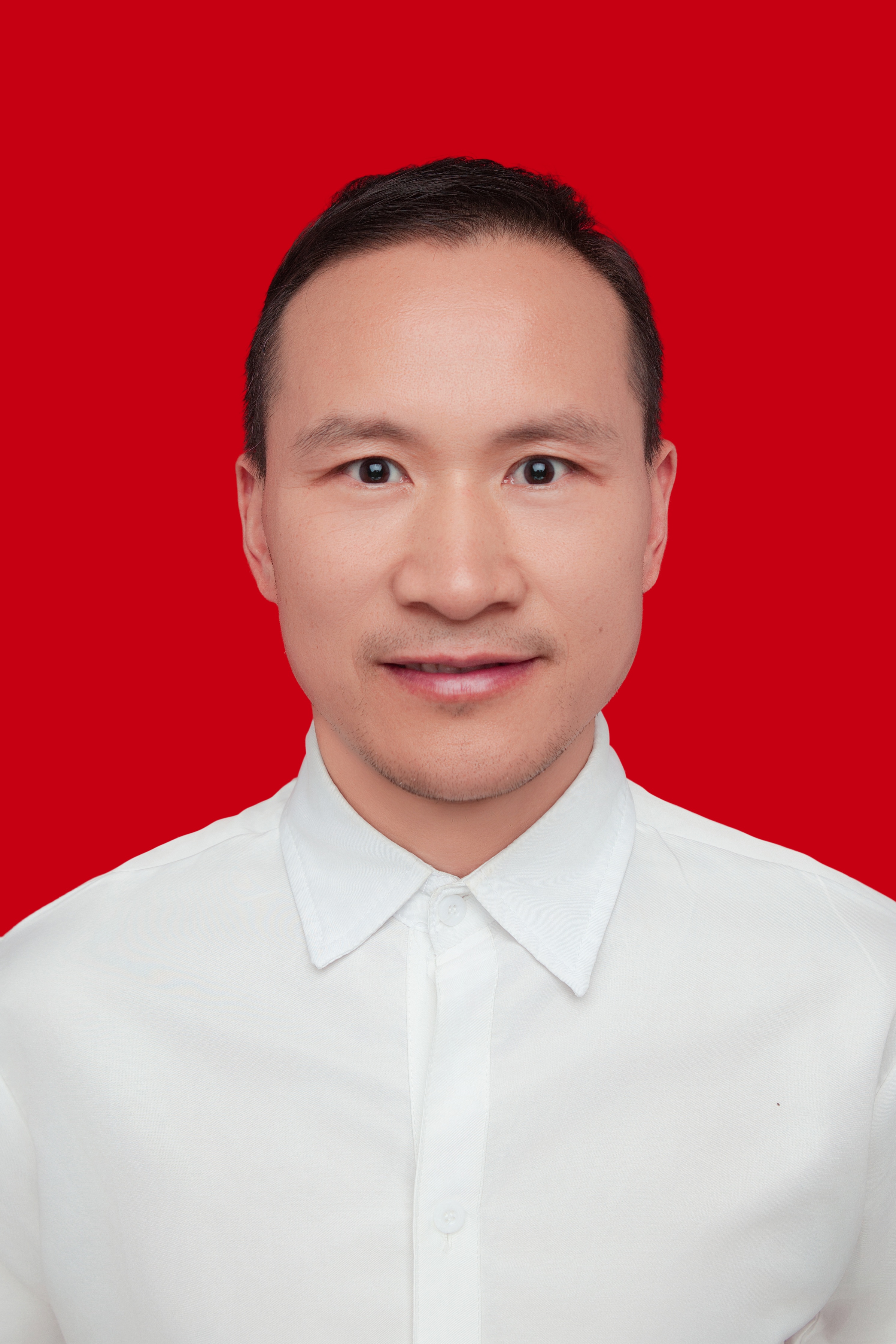 数学_侯明伟_踏踏实实干事，认认真真做人