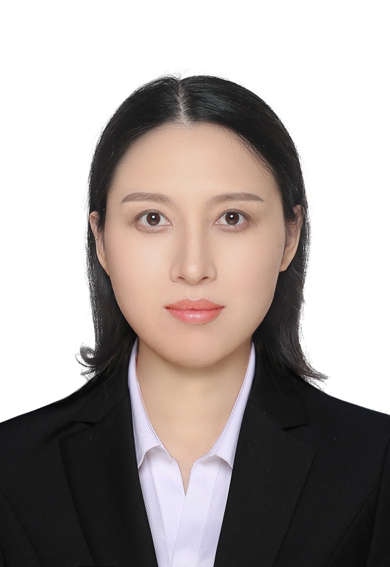 物理_栗艳雪_学高为师，身正为范；教以共进，研以致远