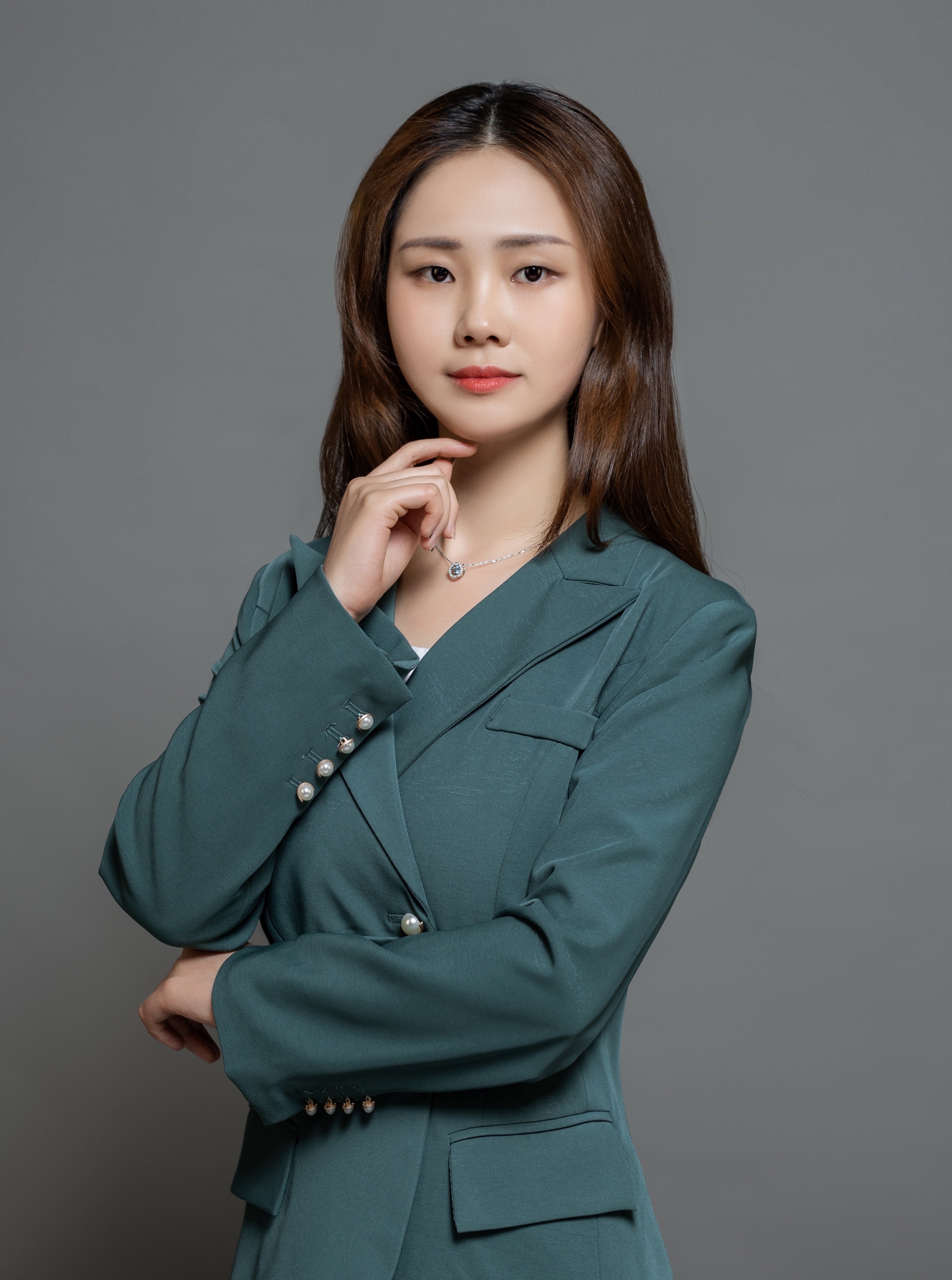 语文_田姣_以语文作舟，渡学子于知识之海；以爱心为桨，启心灵于