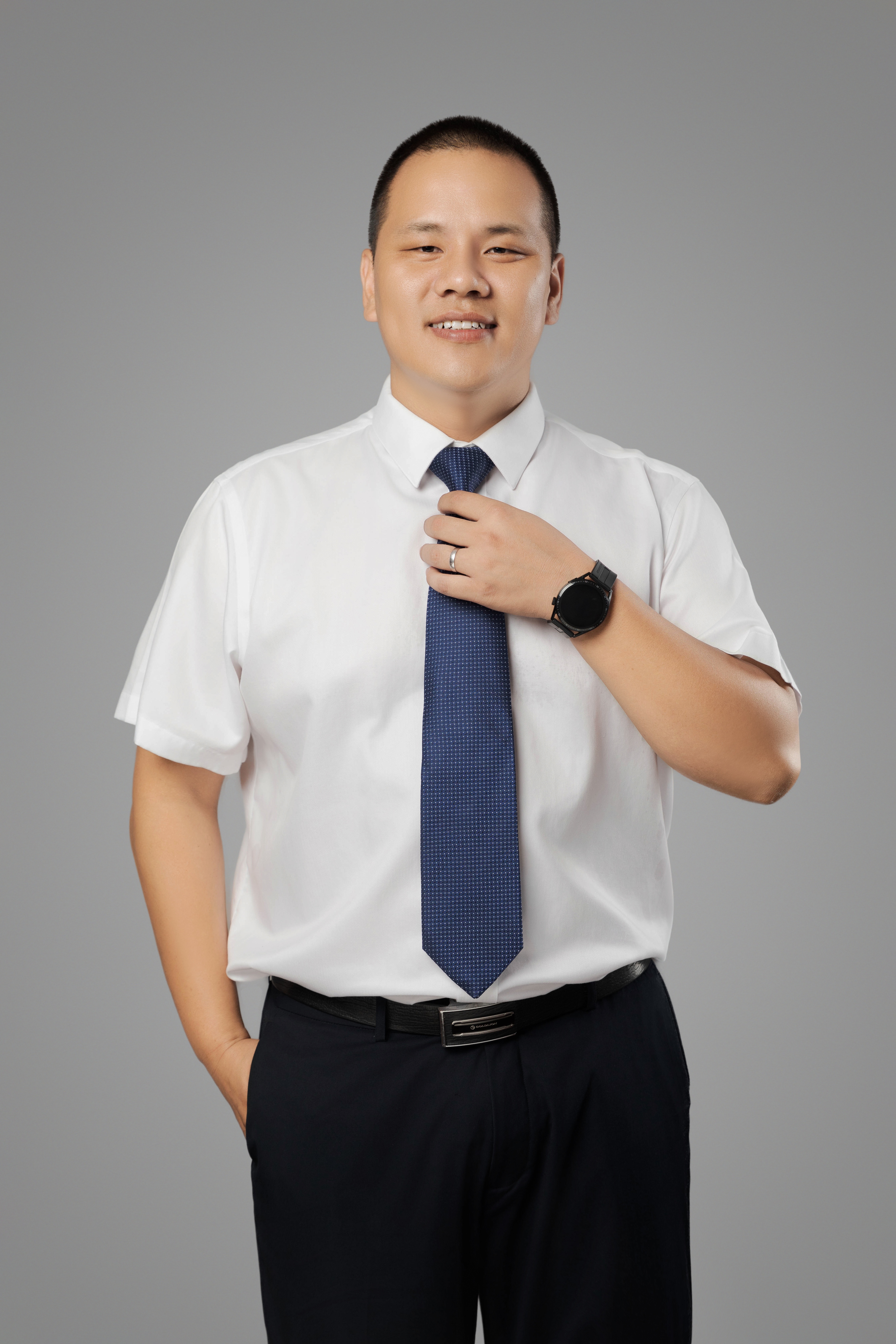 道德与法治（初中）_杨小均_用心做事，用爱育人
